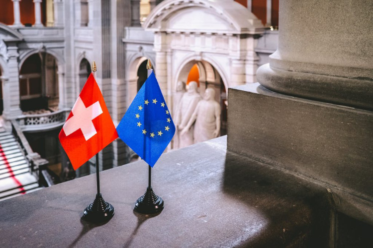 Swiss and EU flags