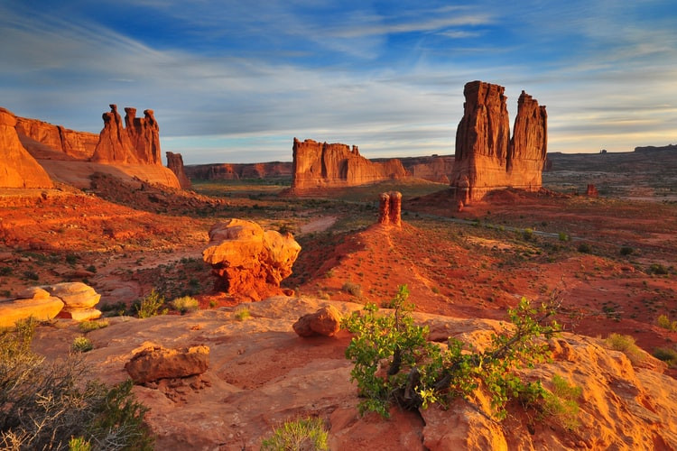 courthouse towers arches np