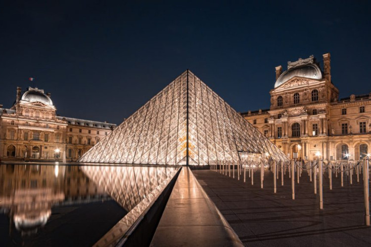 louvre paris